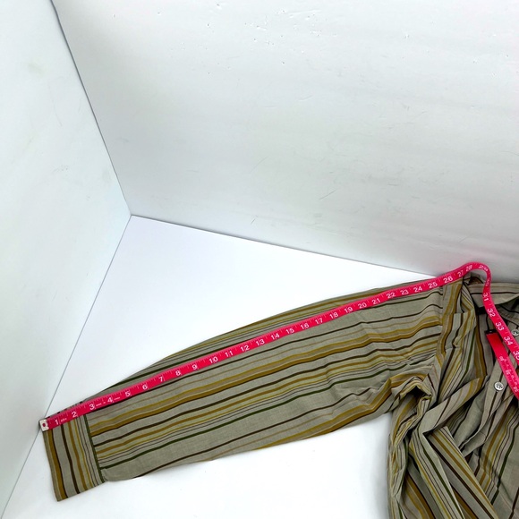 BOSS HUGO BOSS MENS LONG SLEEVES SIZE M, DARK TAN BASE WITH BROWN & GREEN LINES - Picture 14 of 15